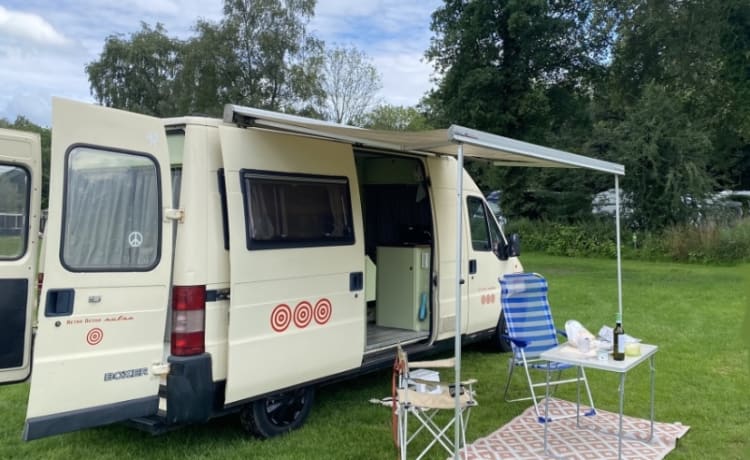 TRÈS BUSSIE - Peugeot Boxer (location à des connaissances)