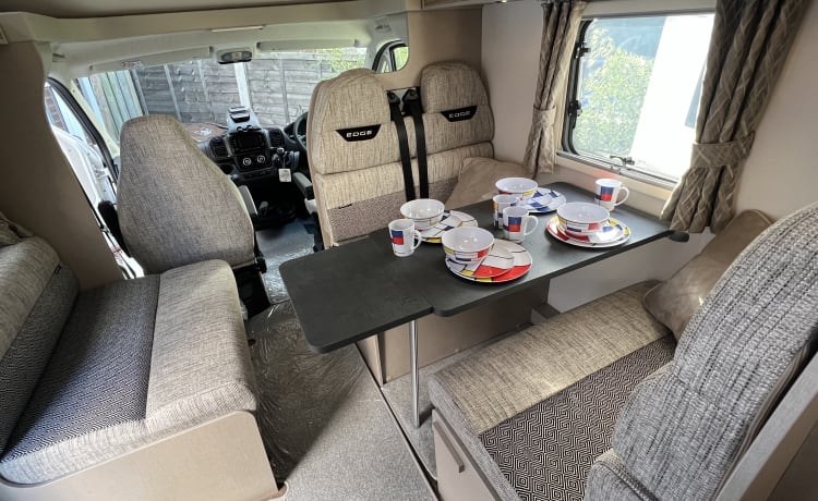 Graham – Looking for an adventure on the road? The Swift Edge 486