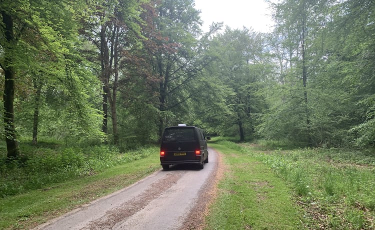 Moonraker – Maßgeschneiderter VW T4 Glamping, Thetford-Toilette KOSTENLOSE VERSICHERUNG