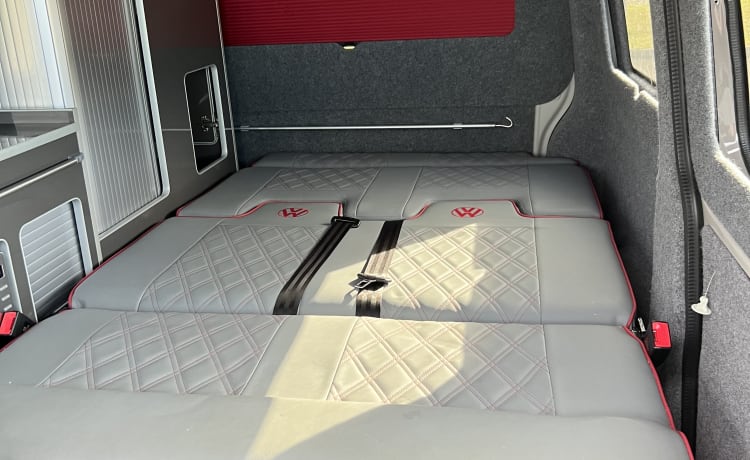 VW_VACAY – 4 berth Volkswagen campervan from 2020