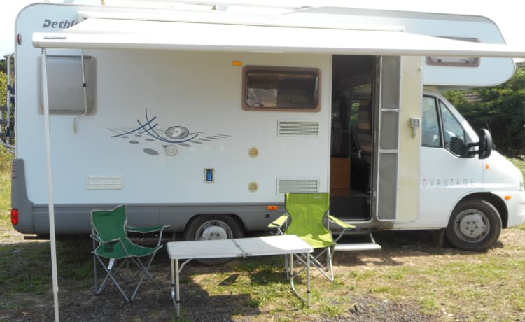 Easy 7  motorhome 6 berth Dethleffs 