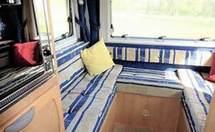 6 person McLouis 690 motorhome with alcove