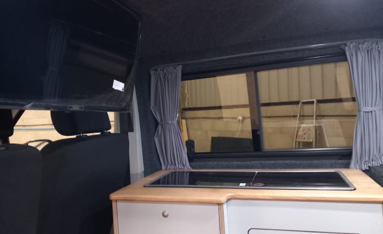 Jimmy – Camper Volkswagen 2 posti letto del 2012