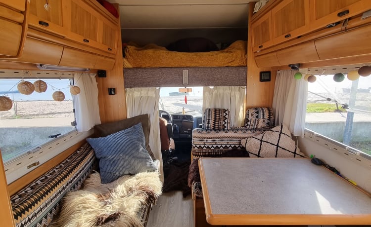 Hummer 2  – Nice Hymer camper for new adventures.