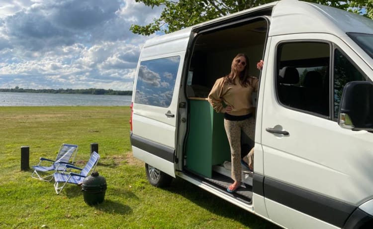 Off-Grid Bus Camper Volkswagen Crafter VW