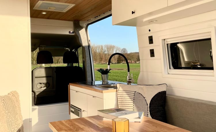 Volkswagen Crafter aménagé sur mesure - Wood and Van