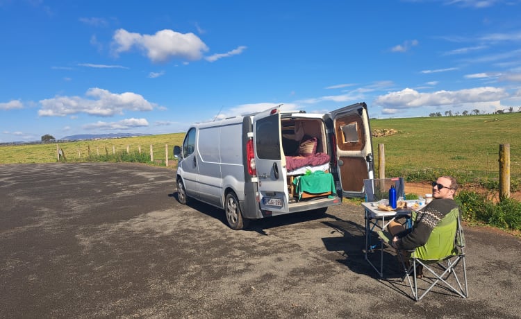 2p Renault campervan from 2011