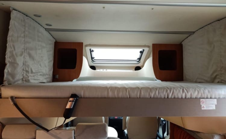 zwerver – Complete luxe 2-persoons camper te huur