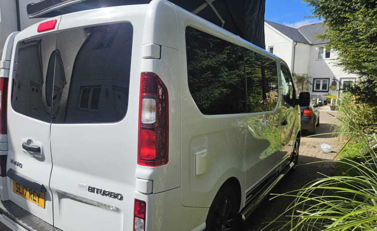 Roxy – 4 berth Vauxhall campervan from 2017