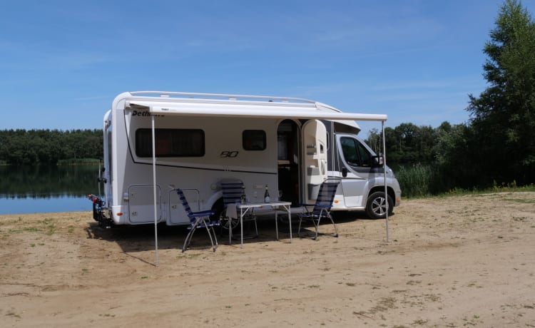 3p Dethleffs T 6700 half integral, from 2012