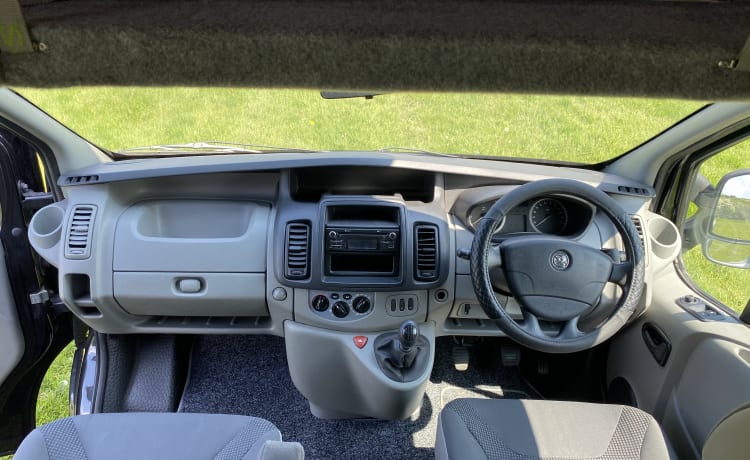 Camper Vauxhall con 4 posti letto **assicurazione inclusa**