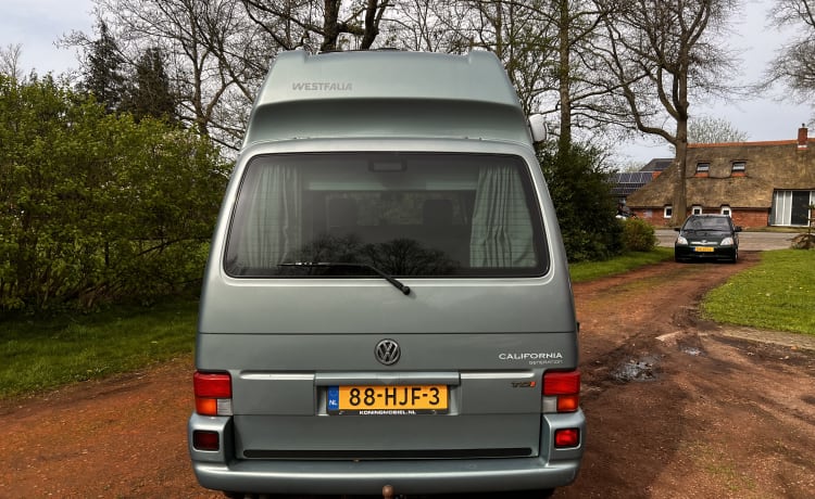 2p Westfalia campervan uit 2001