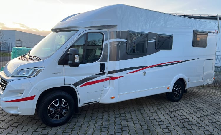 Reneetje – Sunlight T69l mit Queensize-Bett und Hubbett