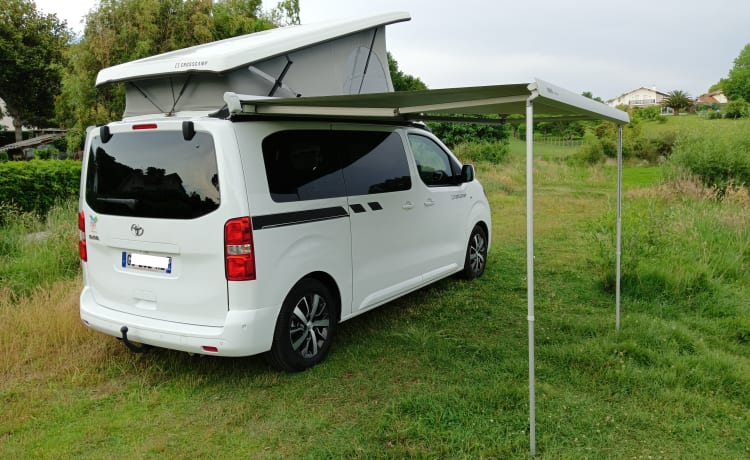 Verhuur Van Crosscamp flex Toyota