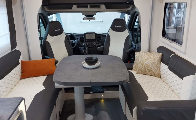 Het pareltje  – Splinternieuwe 4p Chausson Ford 170 automatic