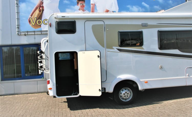 Hymer Carado A461 – Vrijwel nieuwe familiecamper - 6 persoons