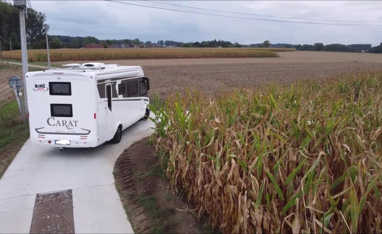 Lussuoso camper per famiglie con un grande senso dello spazio e un grande comfort di viaggio