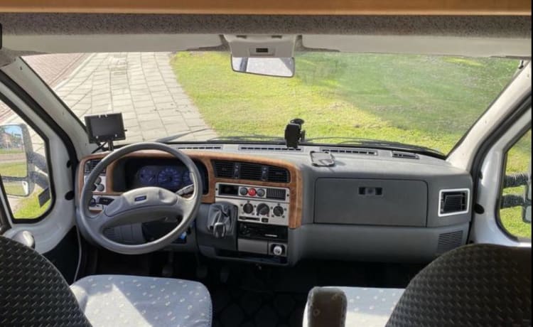 Bürstner T604 – Ruime camper met krachtige motor