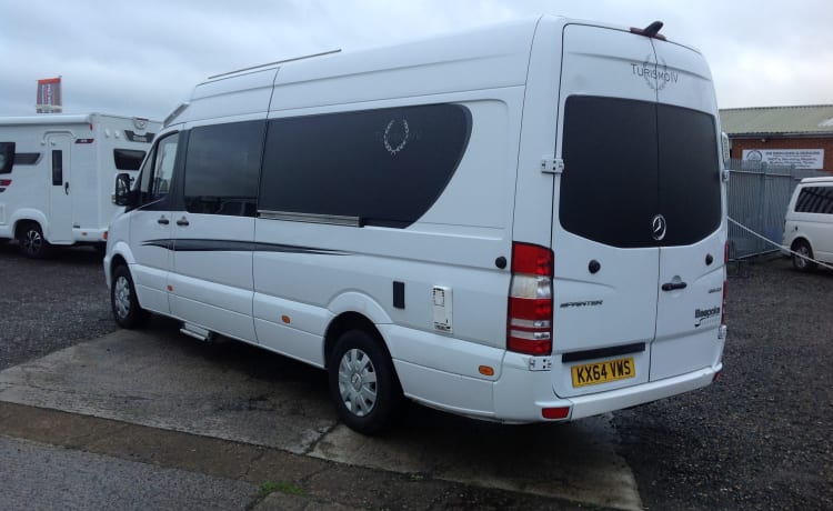 Marcia Merc – 4-Bett-Mercedes-Benz-Bus von 2014