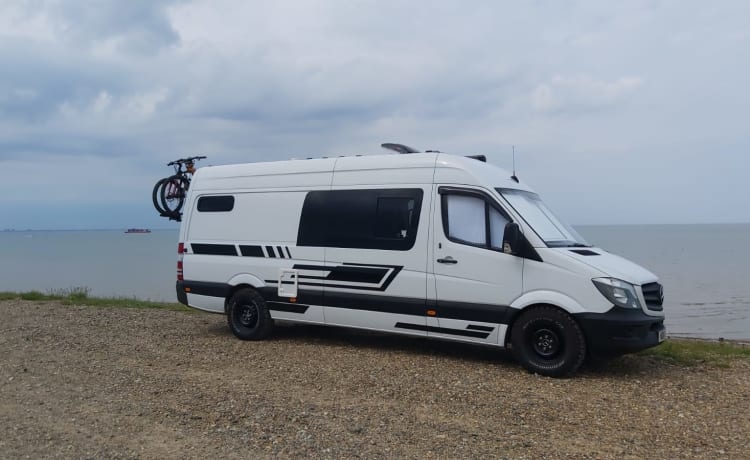 RoadStar Adventure-camper