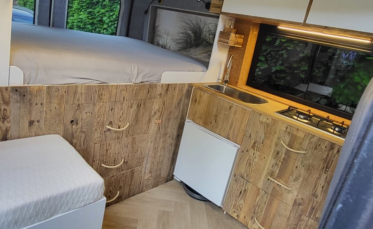 Q-bus – Compact and complete camper