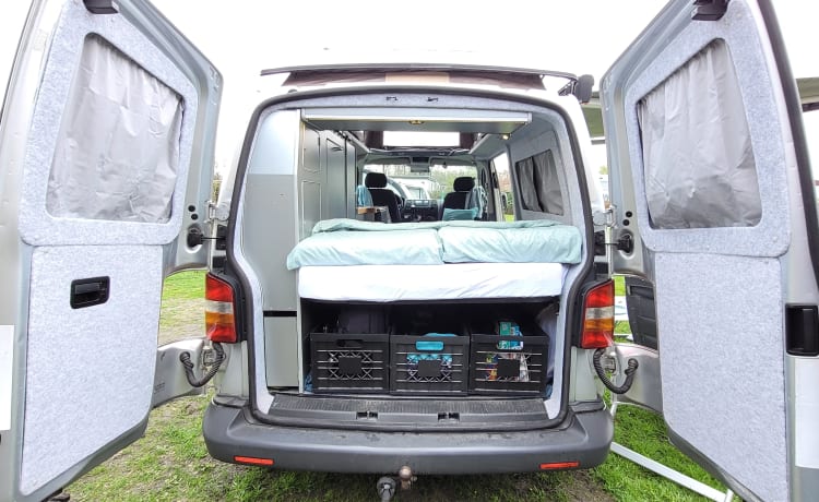 4 persoons Volkswagen Transporter T5 