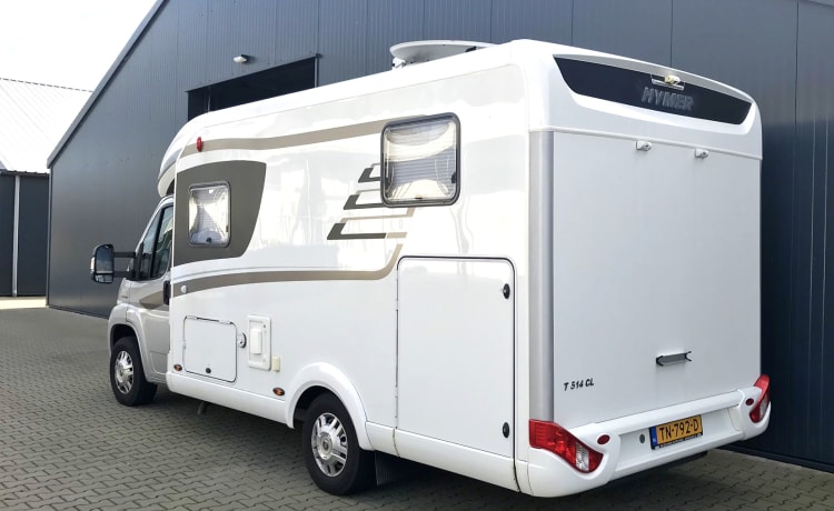 Schöner und luxuriöser Hymer Camper