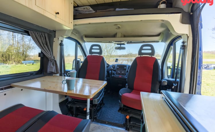 De Post Camper – Comodo bus camper