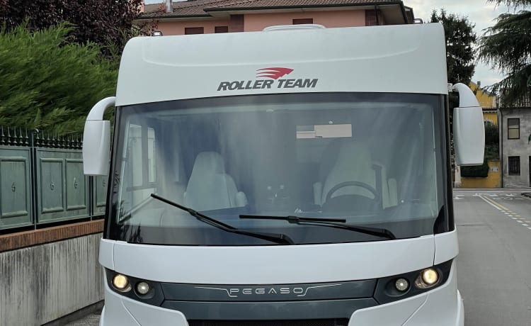 TOP Full Optional Motorhome