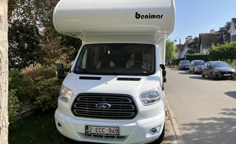 Bramper – Voyage d'aventure : louez notre camping-car pour 4 personnes !