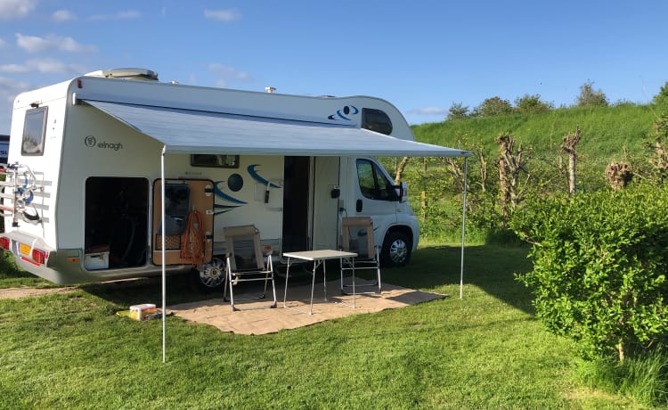 De Baron – Alcôve cinq couchettes Elnagh Fiat Ducato