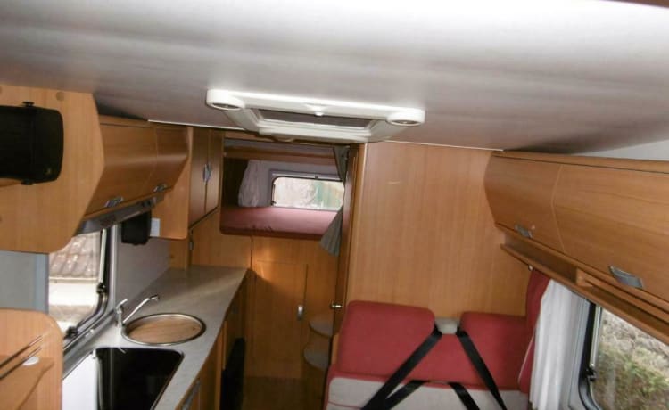 Camper familiare bello e grande per 6 persone