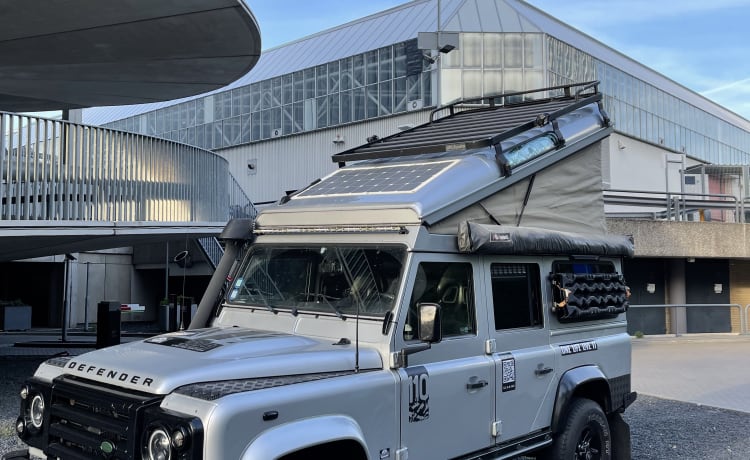 Silver Bullit – Land Rover Defender FR Ex-Tec RRConcept camping-car 4x4