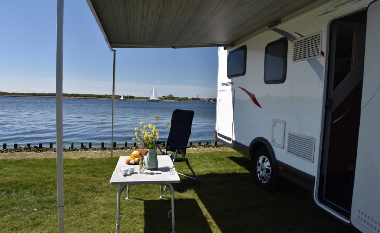 Luxuriöser Elnagh Baron Camper 4 Pers.