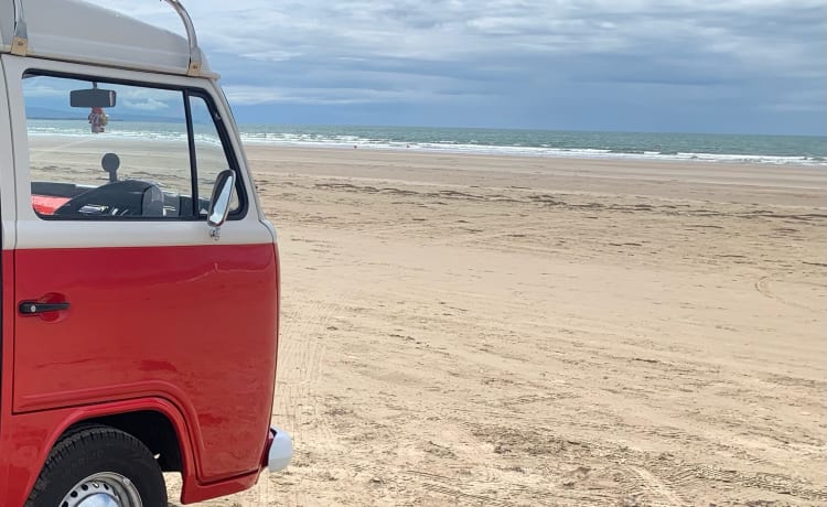 Rory – VW T2 Camper Van