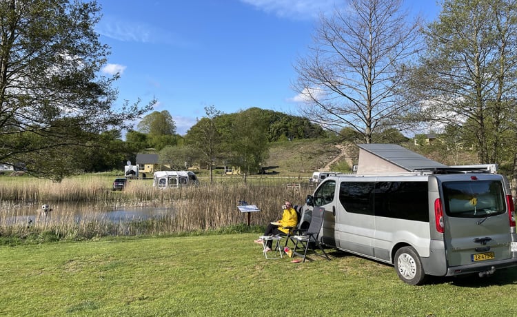 Njord – Spacious practical bus camper