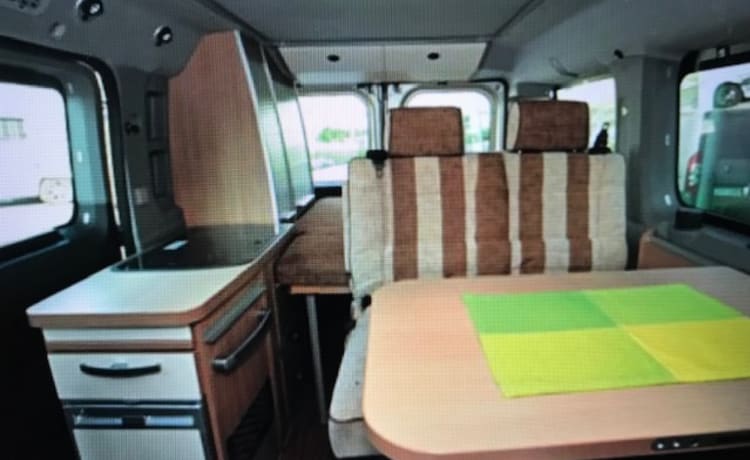 Burstner  – Fiat Ducato Burstner camper bus 4 people