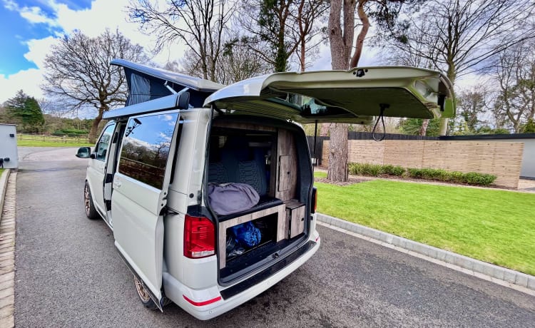 Nessa – Automatic Gearbox VW T6.1 Campervan