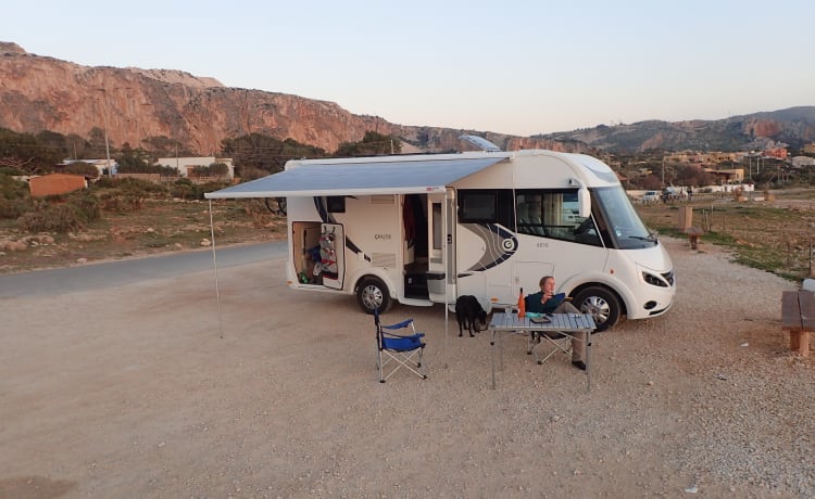 Luxury Integrated motorhome for rent in central France