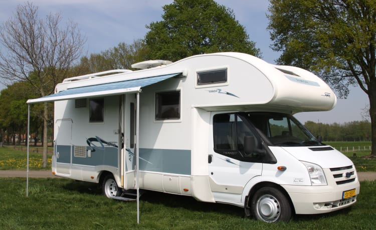 Superbrig 689TC – Fantastischer Familiencamper 7-Personen-Etagenbetten Superbrig 689 TC