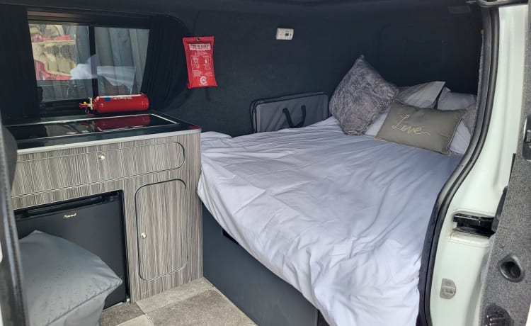 Renee – Camper Renault 4 posti letto