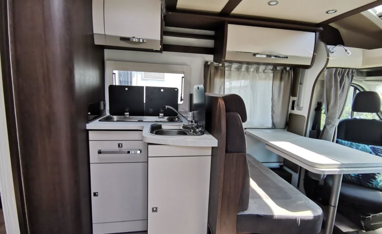 Brand new full optional camper