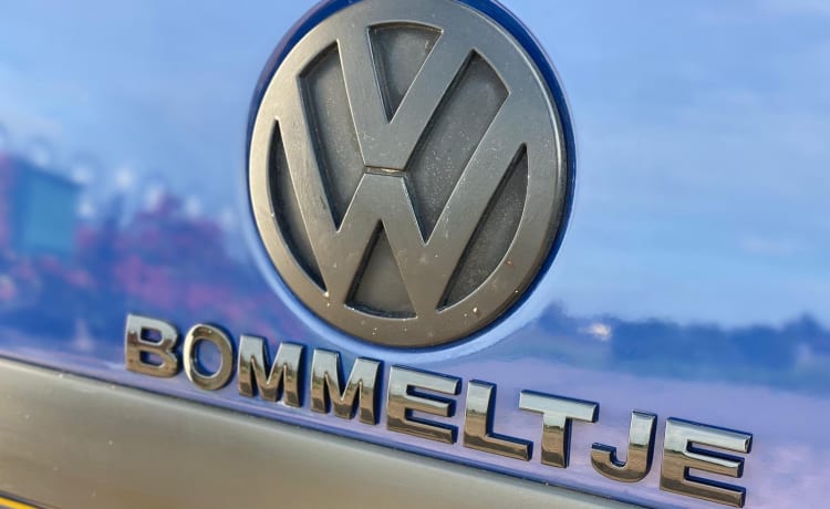 Bommeltje VW T5 extra binnen ruimte  – VW T5 verlengde versie met groot hefdak  