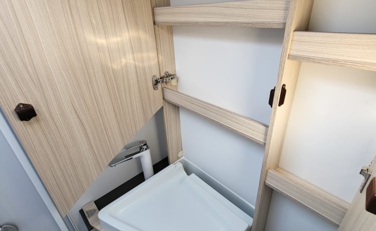 Sun Living S70sl – Camper nuovo e chic con letti singoli di 2,10, completamente attrezzato