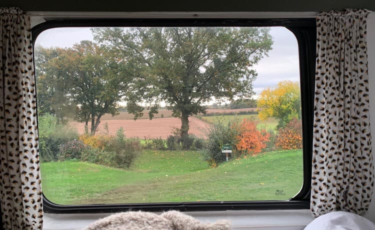 Oscar Obelix – Mettiti in viaggio con Oscar! Un Citroën Jumper convertito con 2 posti letto