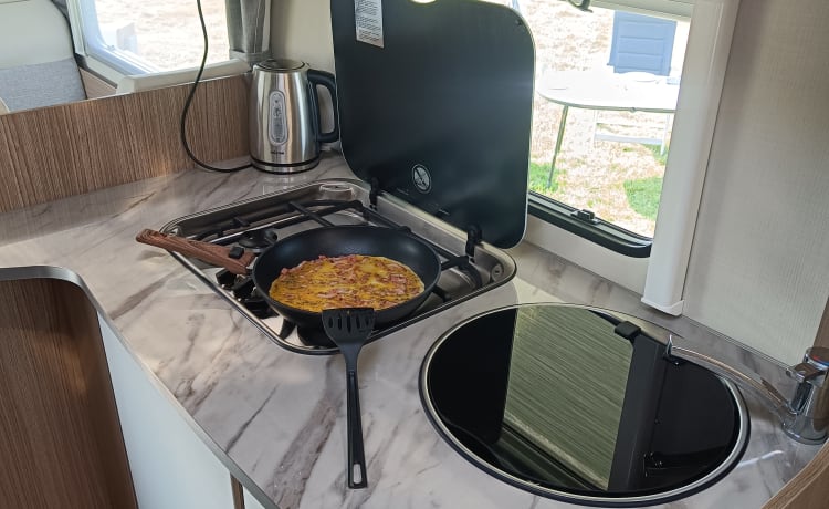 Rupelcamper – 6p Carado alcove from 2019