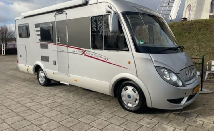 Hymer Exsis 562 - Lits simples - Climatisation - Lit rabattable - Régulateur de vitesse