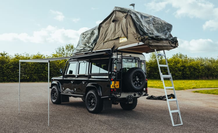 Dora – 5p Land Rover rooftop from 2000