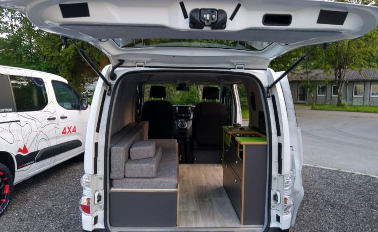 Ecamper – E-camper Nissan ENV200 Elektrische compacte buscamper voor 2 personen