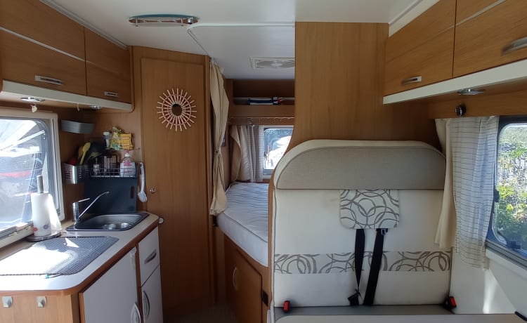 romain85 – Compact and family motorhome